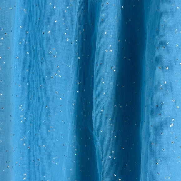 Disney Princess Cinderella Girls’ Shimmery Blue Night Gown (7/8, M) - Picture 5 of 6